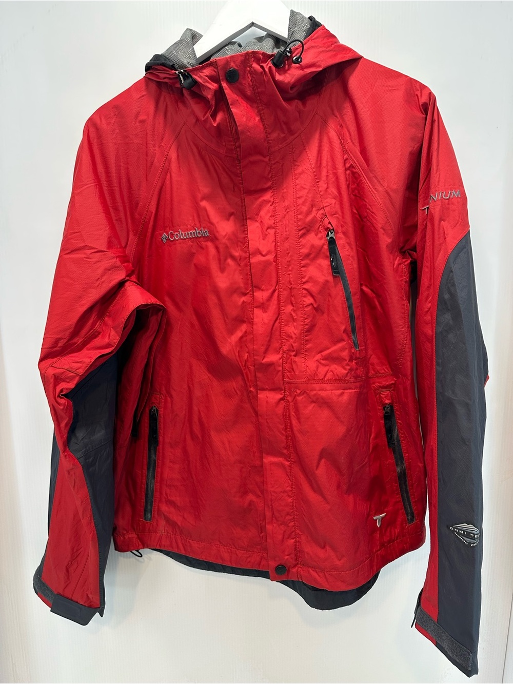 Columbia Titanium Omni-Tech hooded waterproof technical jacket Men’s Medium